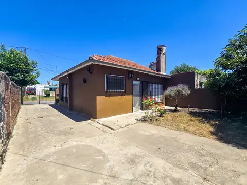 Chalet 3 amb, garage+ Depto 3 amb-NO AP.CREDITO- Calabria y Juramento