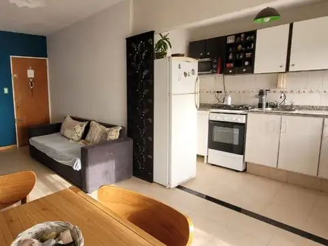 VENTA DEPARTAMENTO 2 AMBIENTES RAMOS MEJIA BALCON