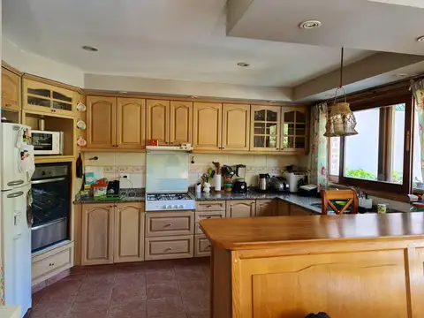 Casa en Alquiler en Bella Vista, USD 1.700