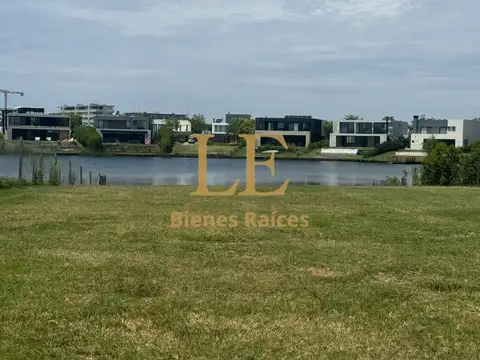 Puertos Del Lago 100