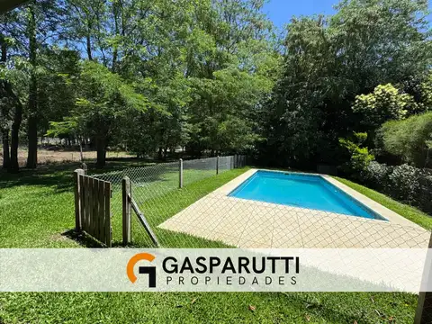 Casa en Venta con 3 cocheras