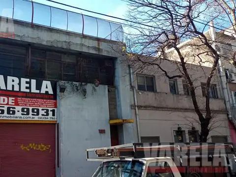 Galpon en Venta en Chacarita, USD 550.000