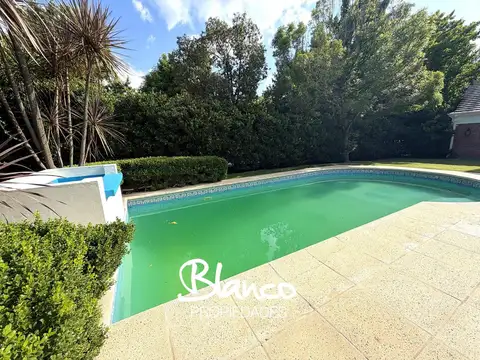 Casa en Alquiler de 4 dormitorios