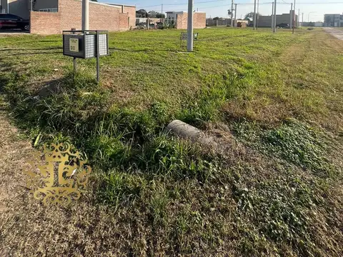Terreno en Venta 12  mts Fondo