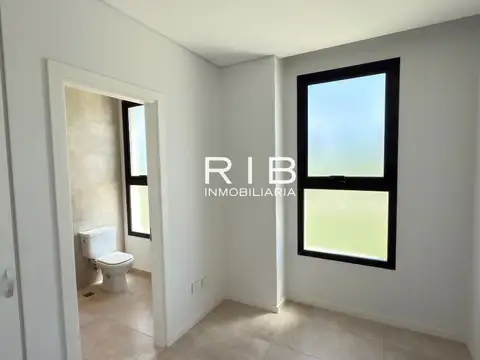 Impecable Propiedad Moderna con vista al Golf