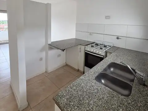 Departamento en Alquiler en La Plata, $ 600.000