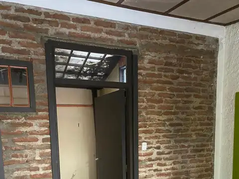 Depto Tipo Casa en Venta 40 años