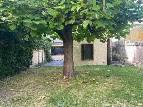 PH 3 amb a reciclar con jardín y terraza en Villa Urquiza