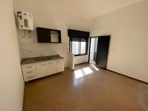 Departamento en Alquiler en Isidro Casanova, $ 111.111