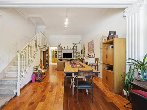 Depto Tipo Casa en Venta de 4 dormitorios