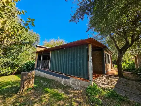 Venta Casa De Campo De 2 Dormitorios Y Cochera En 1.620M² De Terreno En Estancia Vieja