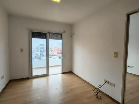 Departamento en Alquiler en Echesortu, $ 500.000