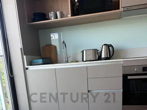 Julian Alvarez y Honduras , Piso 3