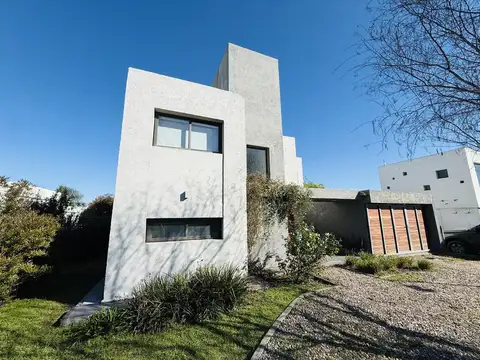 Casa en La Morada - Villa Allende