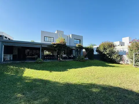 ¡Venta! Hermosa Casa en La Morada - Villa Allende ¡Con Escritura!