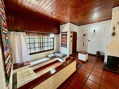 Casa 5 ambientes con 1 baño