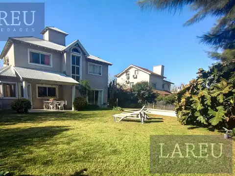 Casa en Venta en el Barrio Privado Bermudas, Pilar