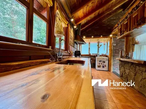 Casa 4 ambientes con 2 baños
