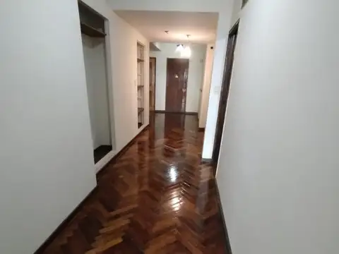 Oficina en Alquiler en Retiro, $ 400.000