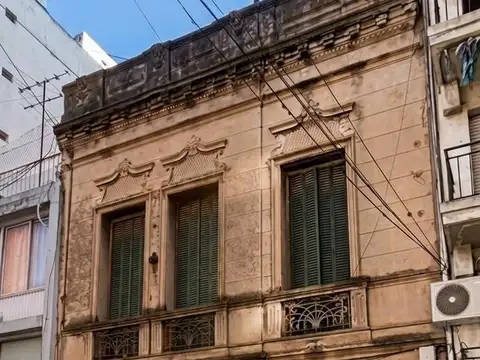 URQUIZA 1600