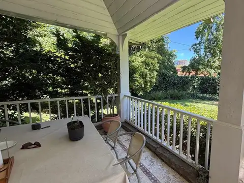 CASA 7 AMB.,ACASSUSO-BARRIO AGUIRRE,PARQUE,PILETA