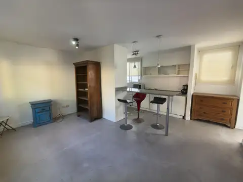 Depto Tipo Casa 2 ambientes con 1 baño