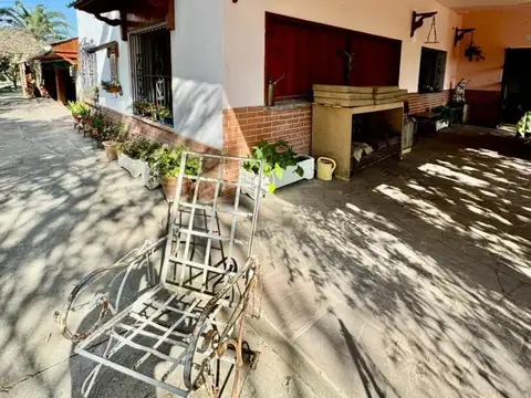 Casa en Venta con 8 cocheras
