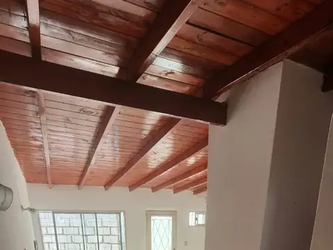 Depto Tipo Casa en Alquiler de 1 dormitorio