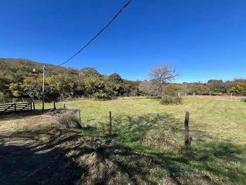 EN VENTA TERRENO CON ALAMBRADO EN LA CALDERILLA