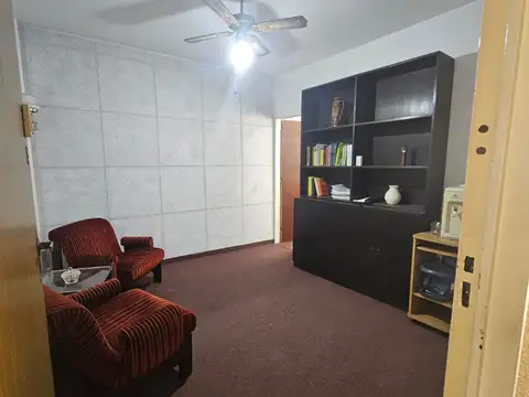 Oficina en Alquiler en Lanús, $ 300.000