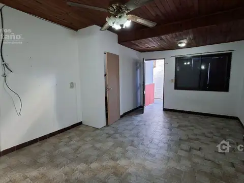 Casa 3 ambientes con 2 baños
