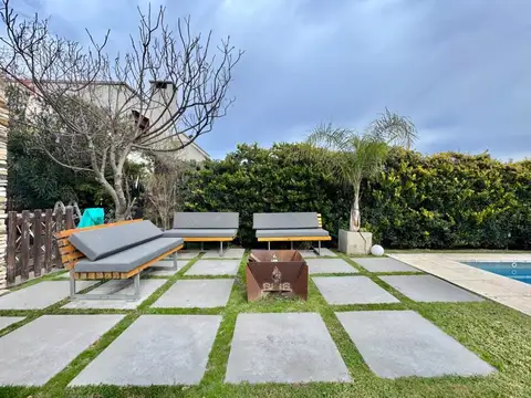 Casa 5 ambientes con 3 baños