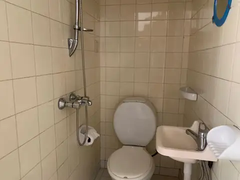 Oficina 2 ambientes con 1 baño