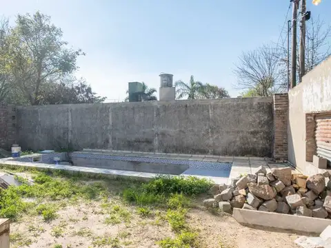 Casa en Venta con 1 cochera