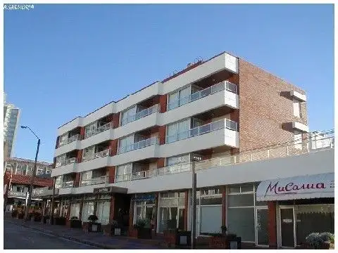 CALLE 28 (MANSA) 100