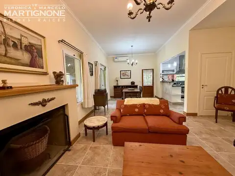 Casa en Venta con 6 cocheras