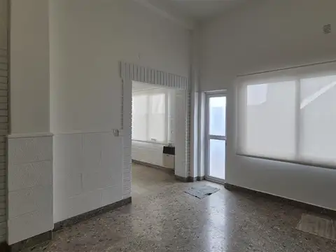 En alquiler PH 3 ambientes con patio PB- Villa Martelli