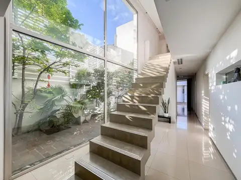 Casa 6 ambientes con 3 baños