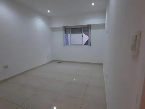 Departamento en Alquiler en Lanús, $ 750.000