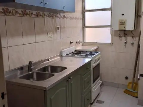 Excelente  2AMB, al frente,Baño comp, cocina c/lav