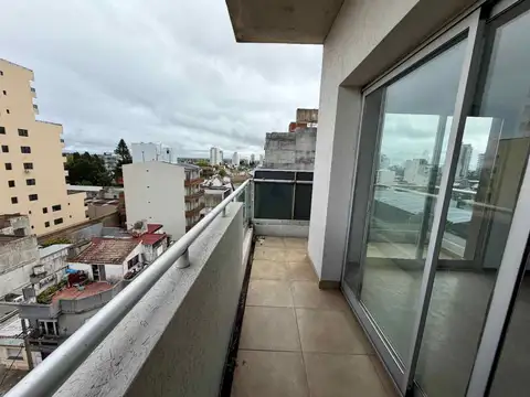 Depto Tipo Casa en Venta 16 años