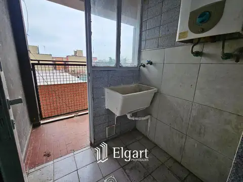 Avenida Mate de Luna 1800