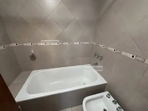 Depto Tipo Casa en Alquiler al Noreste