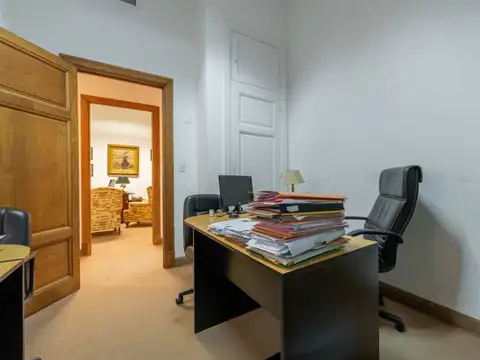 Oficina Monoambiente con 4 baños