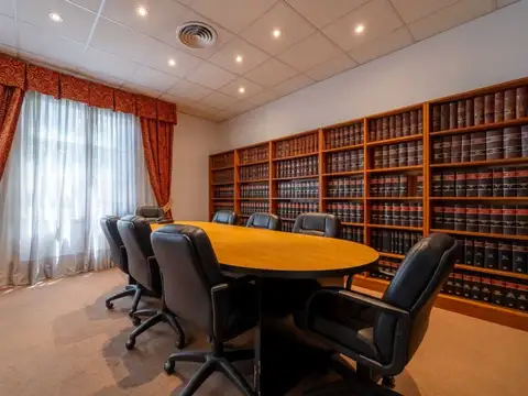 VENTA OFICINA APTO VIVIENDAS  URGENTE POR VIAJE