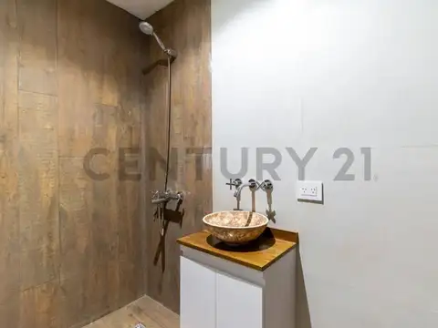 MONOAMBIENTE AMPLIO CON PARRILLA HURLINGHAM FINANCIADO