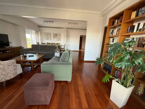 Departamento en Venta de 5 ambientes