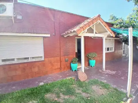 PH 2 ambientes con espacio verde Banfield VENTA