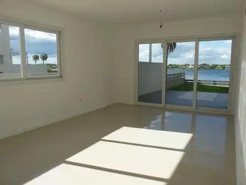 Departamento en Venta con 2 cocheras