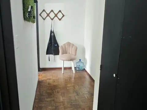 Belgrano 100, Piso 1